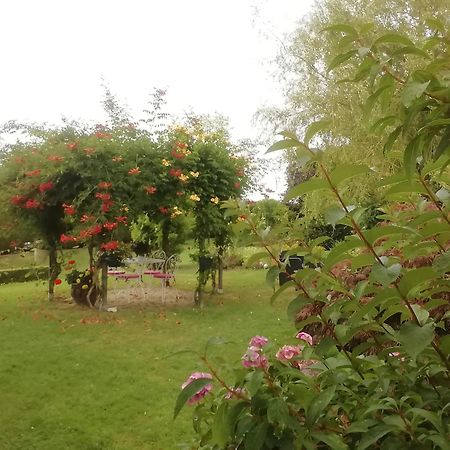 La Maison De Marie Beaumont-les-Autels Bagian luar foto